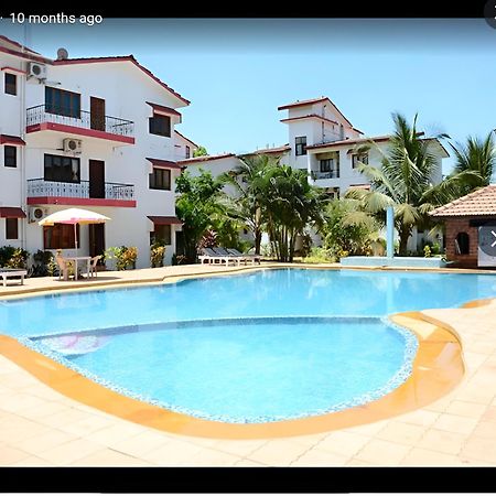 Ronne'S Little Baga Service Apartments Exterior foto