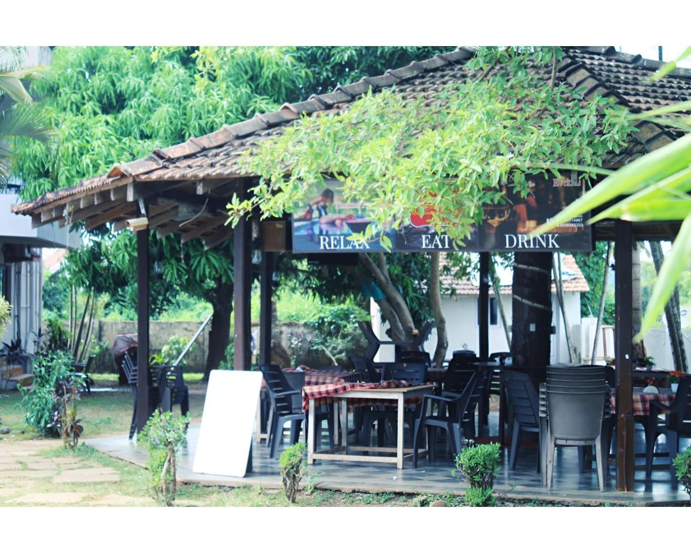 Ronne'S Little Baga Service Apartments Exterior foto